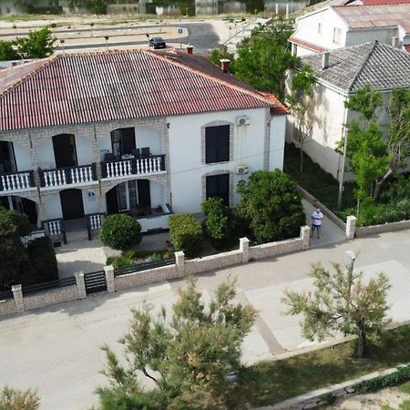 פג Rooms & Apartments Kaurloto מראה חיצוני תמונה