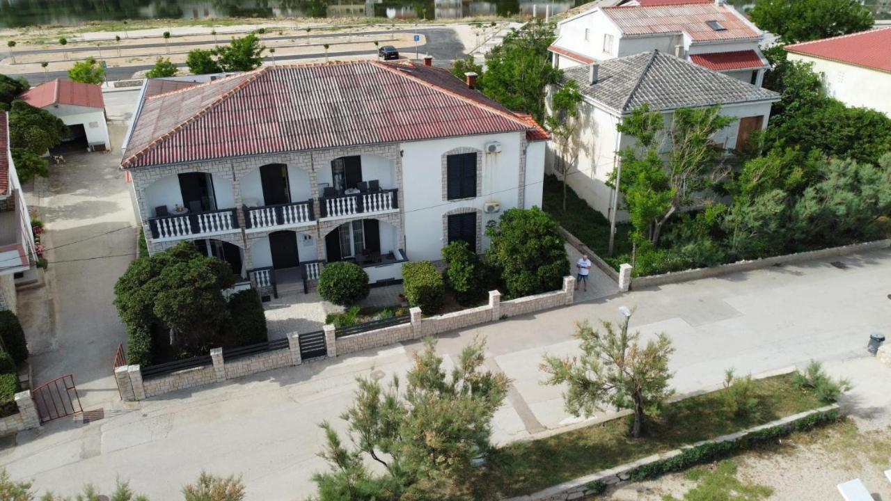 פג Rooms & Apartments Kaurloto מראה חיצוני תמונה