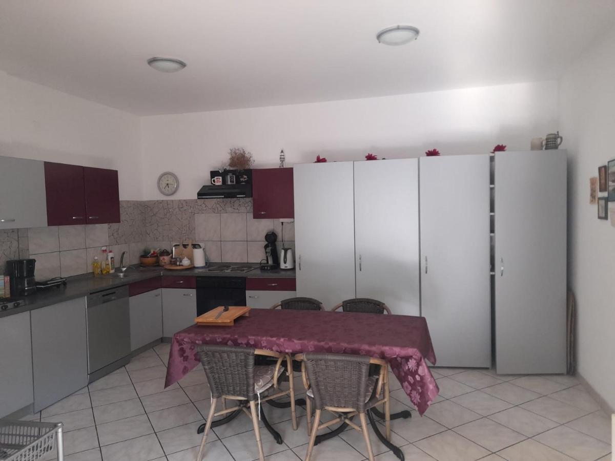 פג Rooms & Apartments Kaurloto מראה חיצוני תמונה
