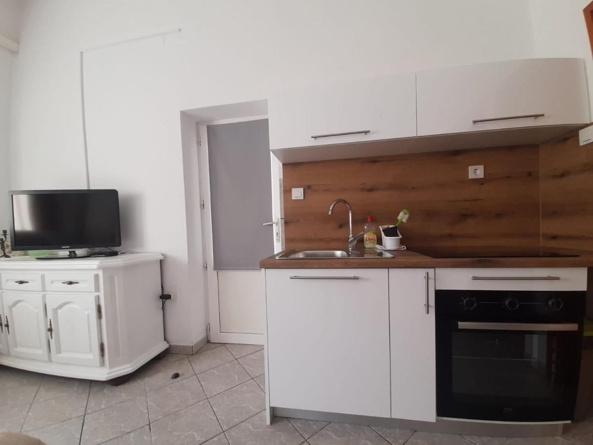 פג Rooms & Apartments Kaurloto מראה חיצוני תמונה