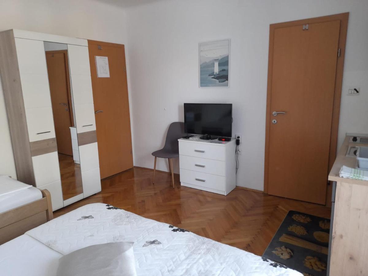 פג Rooms & Apartments Kaurloto מראה חיצוני תמונה