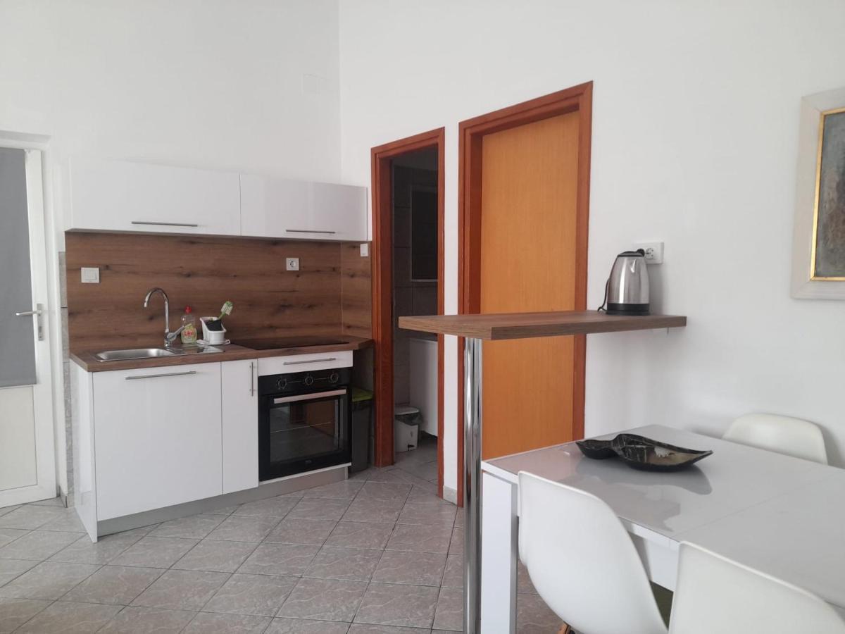 פג Rooms & Apartments Kaurloto מראה חיצוני תמונה