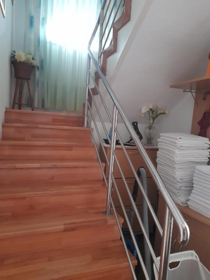פג Rooms & Apartments Kaurloto מראה חיצוני תמונה