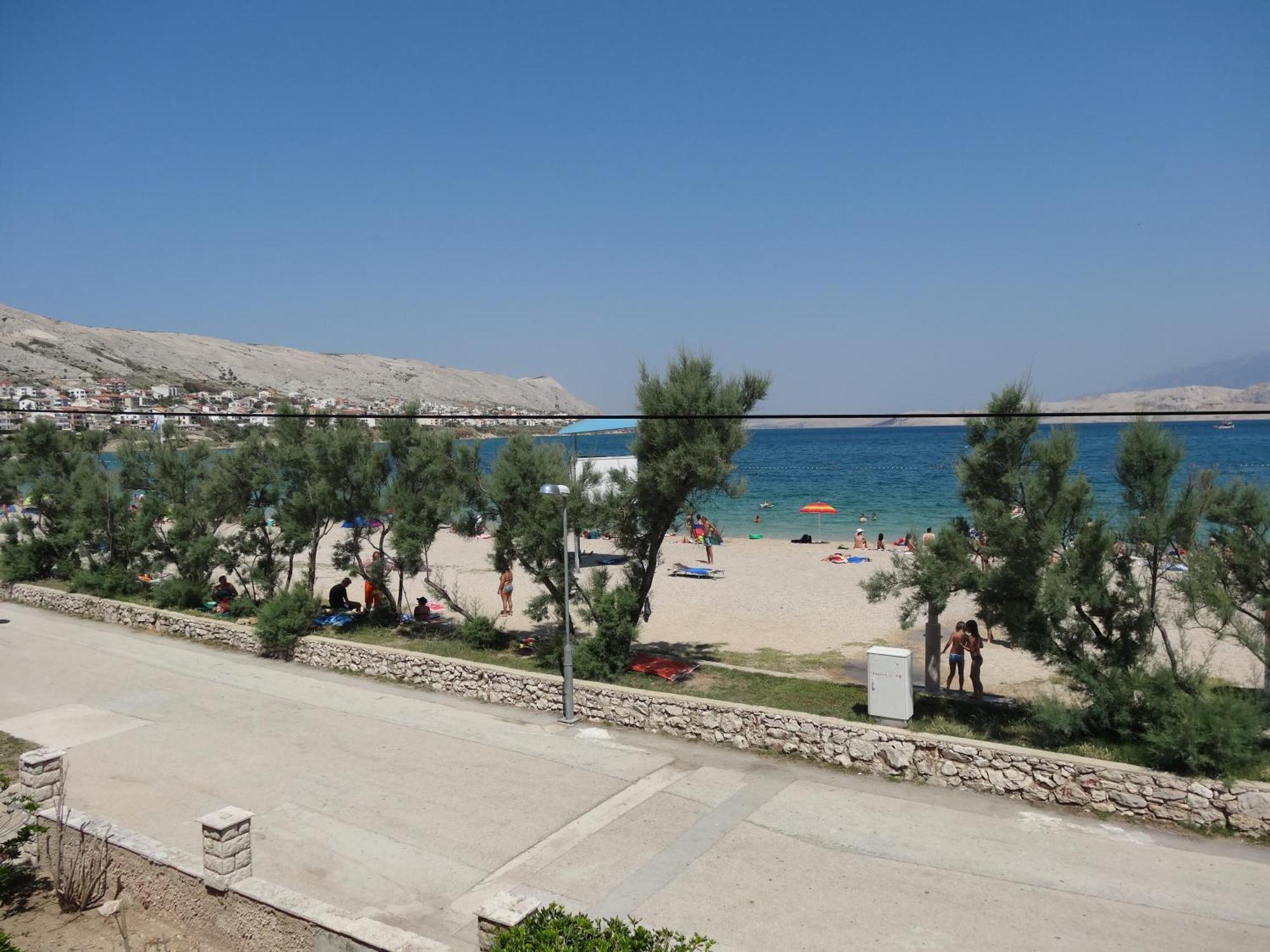פג Rooms & Apartments Kaurloto מראה חיצוני תמונה