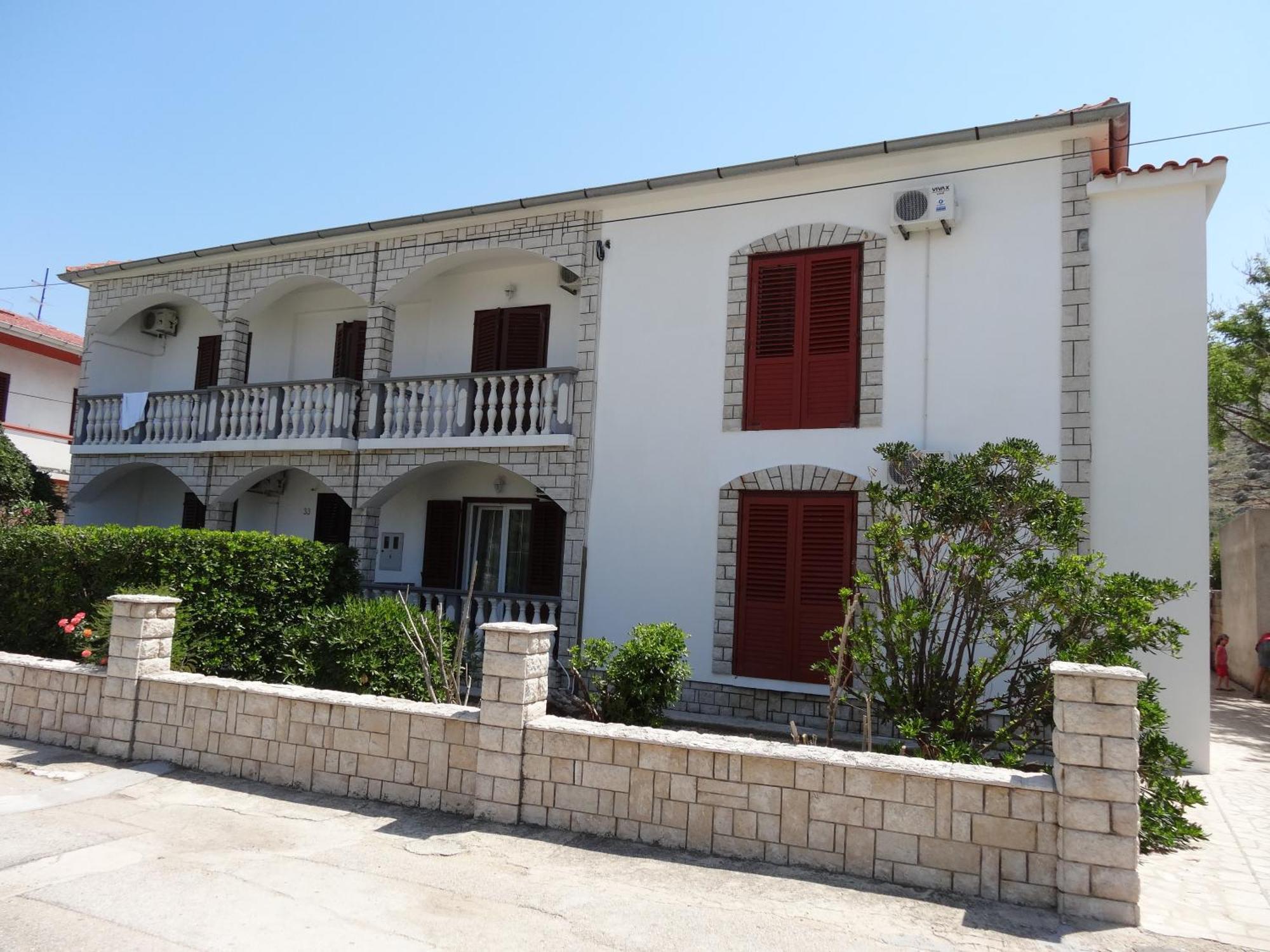 פג Rooms & Apartments Kaurloto מראה חיצוני תמונה