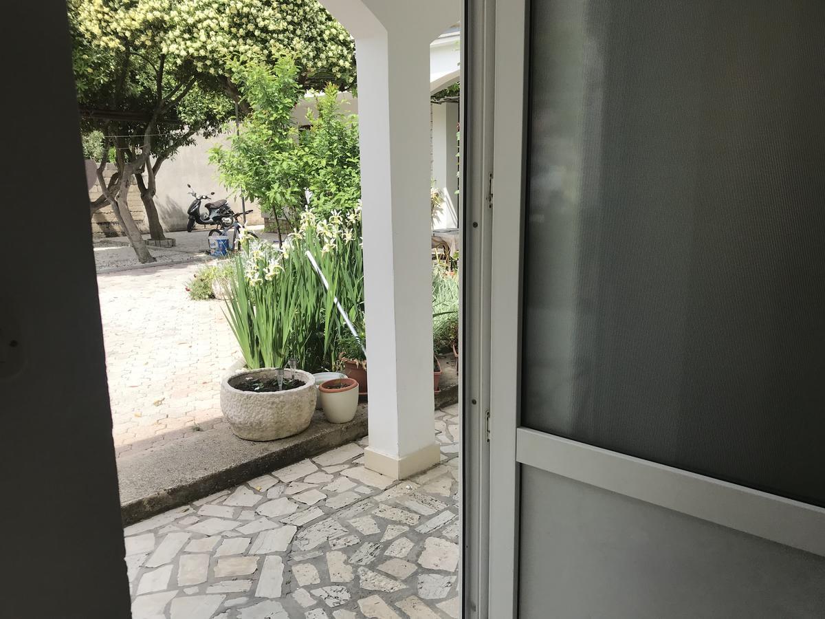 פג Rooms & Apartments Kaurloto מראה חיצוני תמונה