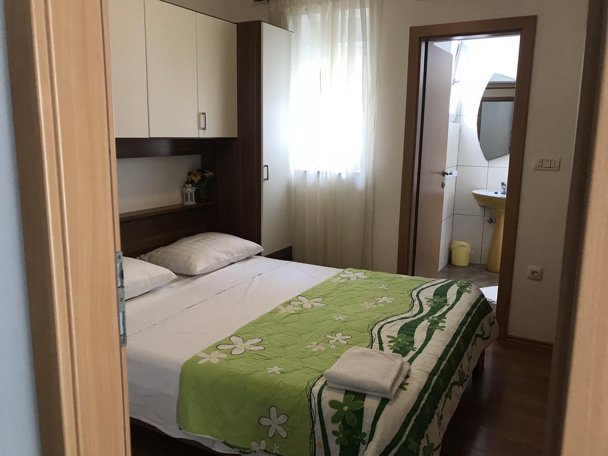 פג Rooms & Apartments Kaurloto מראה חיצוני תמונה