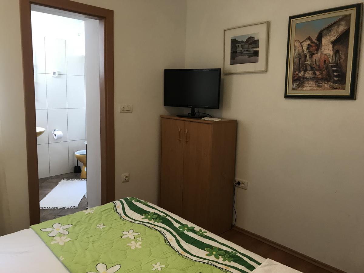 פג Rooms & Apartments Kaurloto מראה חיצוני תמונה